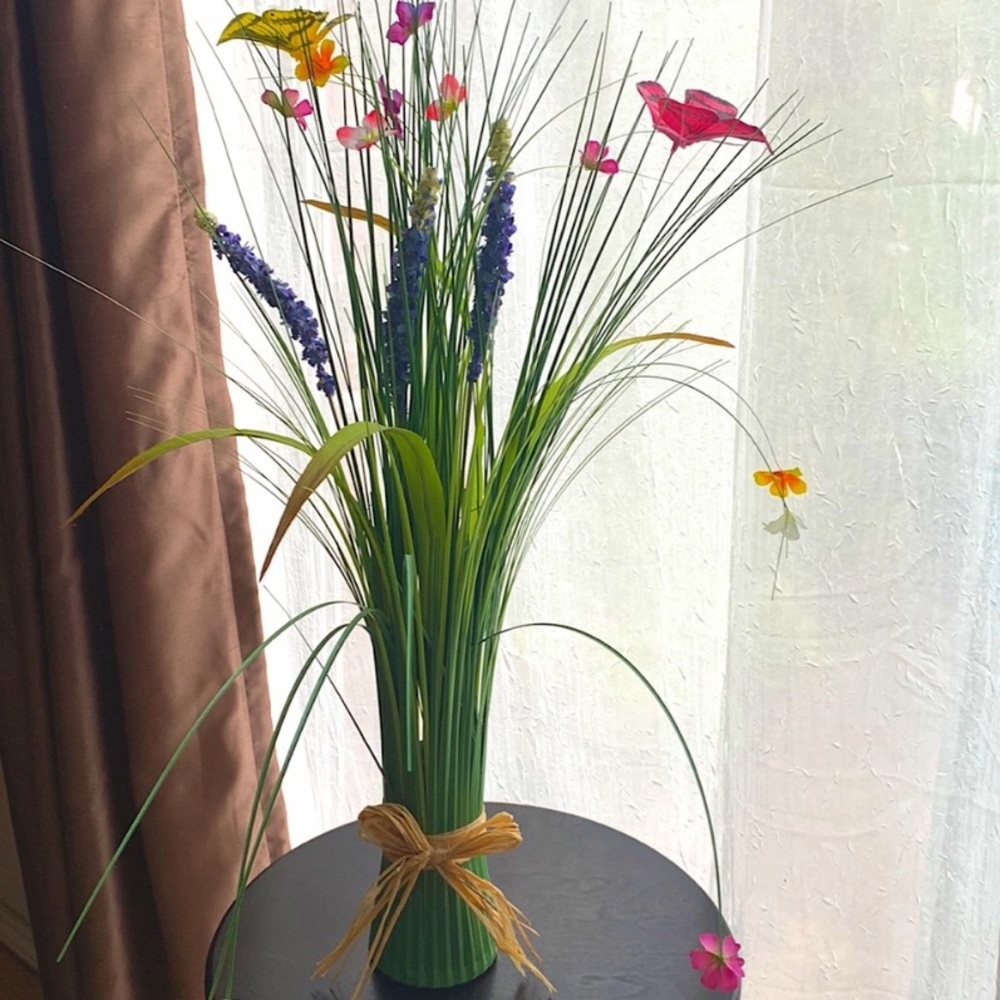 Pier 1 - Butterflies flower arrangement